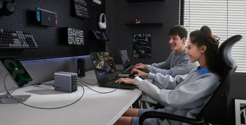 UGREEN NAS storage device supporting a dual-laptop gaming setup