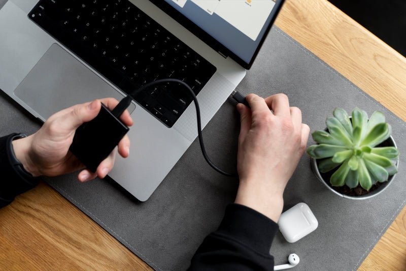 What is a Thunderbolt Port 3/4 Port Tech [Complete Guide]