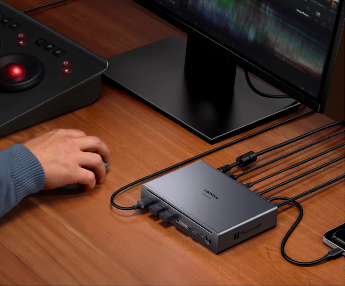 UGREEN Revodok Maxidok 10-in-1 Thunderbolt™ 5 Docking Station